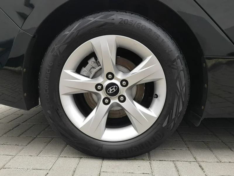 Hyundai i40 23