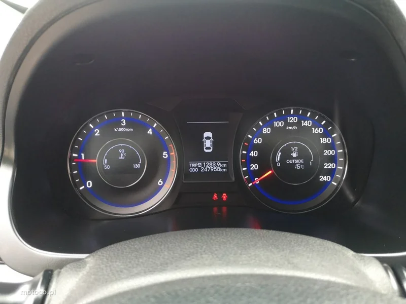 Hyundai i40 10