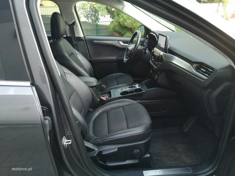 Ford Kuga III 26