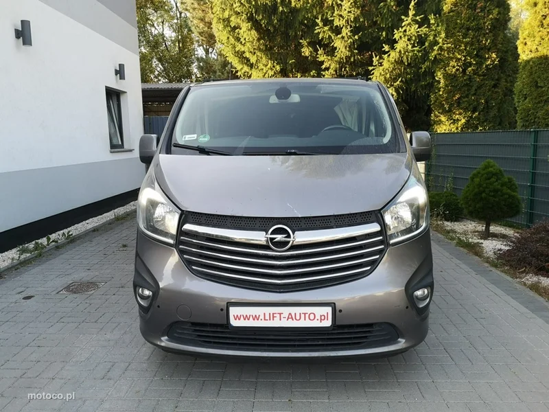 Opel Vivaro 2