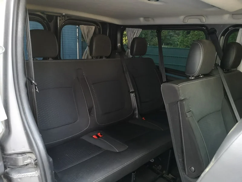 Opel Vivaro 12