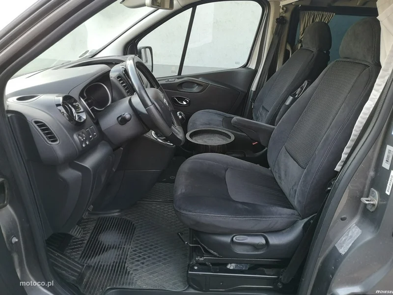 Opel Vivaro 10
