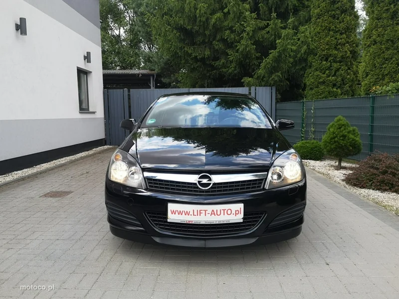Opel Astra H 2