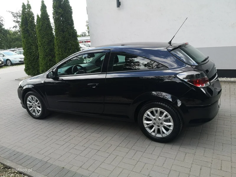 Opel Astra H 8