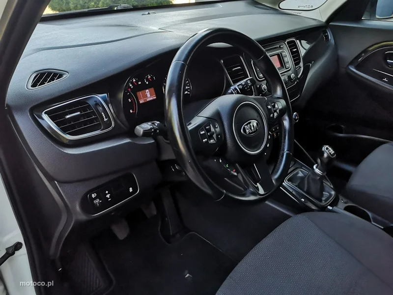 Kia Carens 12