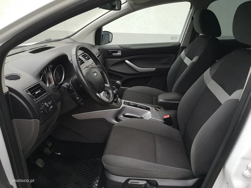 Ford Kuga I 16