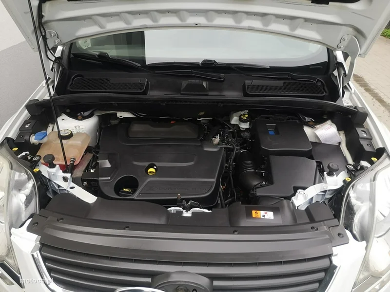Ford Kuga I 25