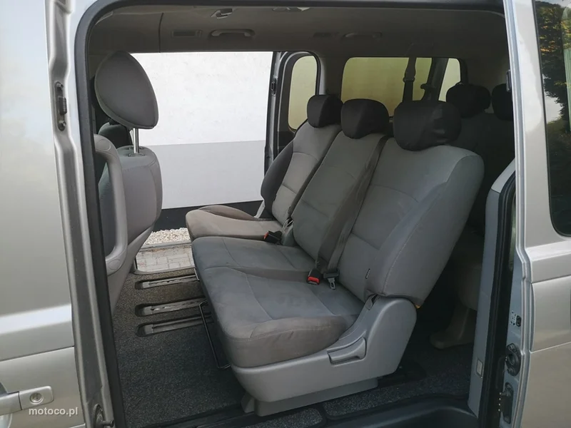 Hyundai H-1 14