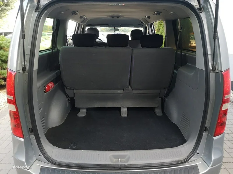 Hyundai H-1 19