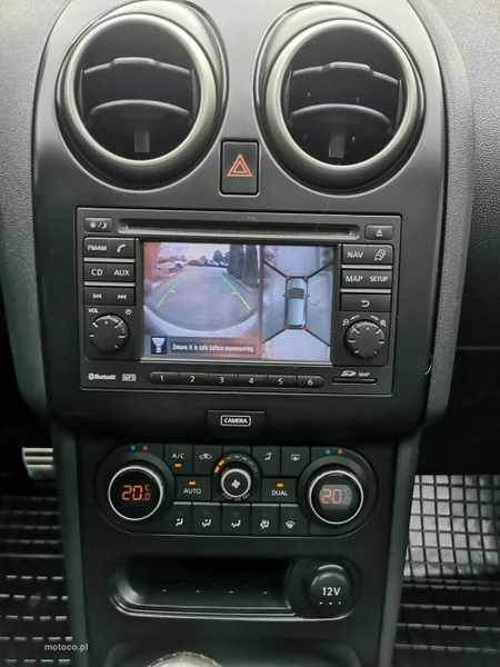 Nissan Qashqai+2 14