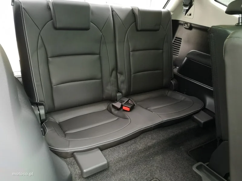 Nissan Qashqai+2 20