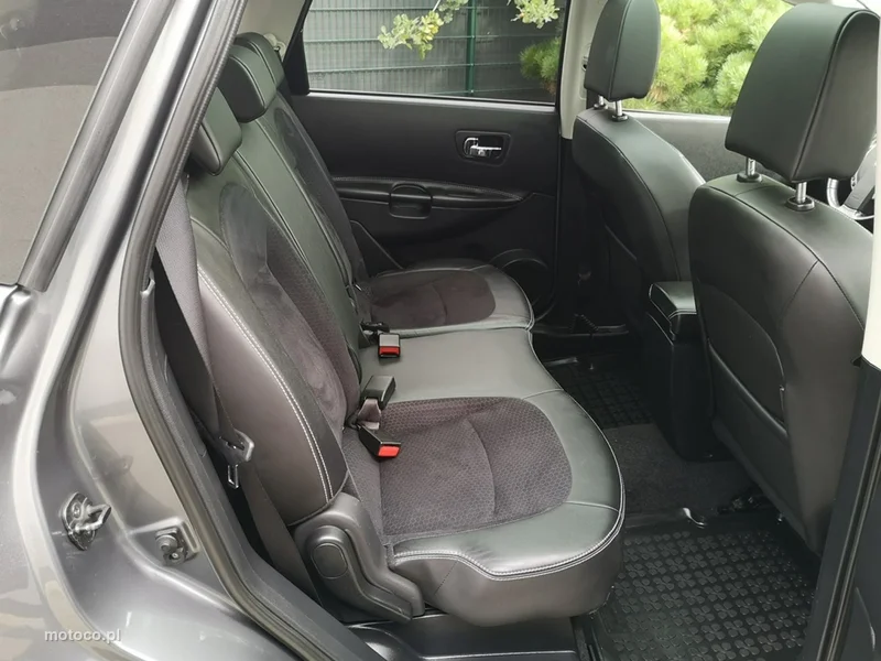 Nissan Qashqai+2 21