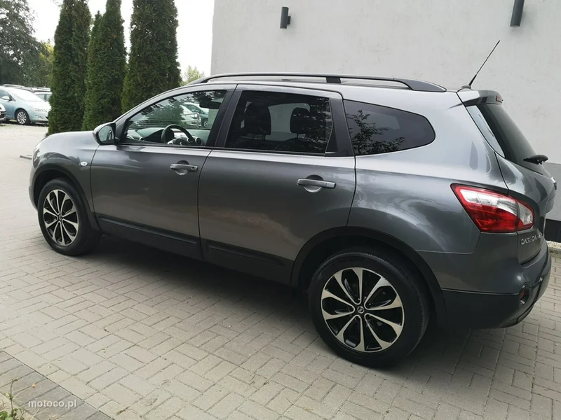 Nissan Qashqai+2 8