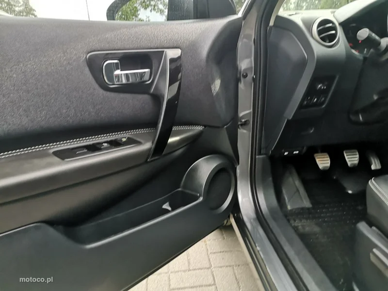Nissan Qashqai+2 9