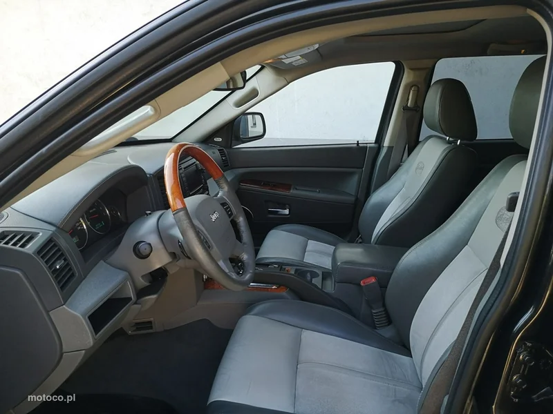 Jeep Grand Cherokee 16