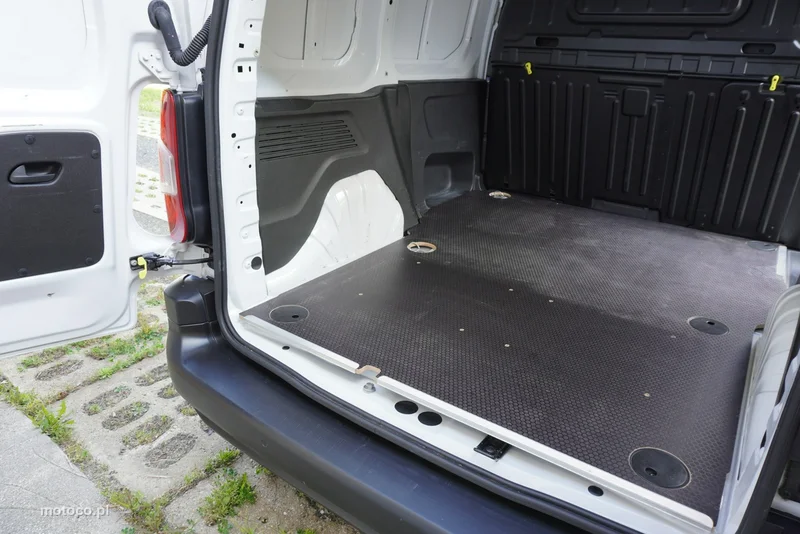 Toyota Proace City 10