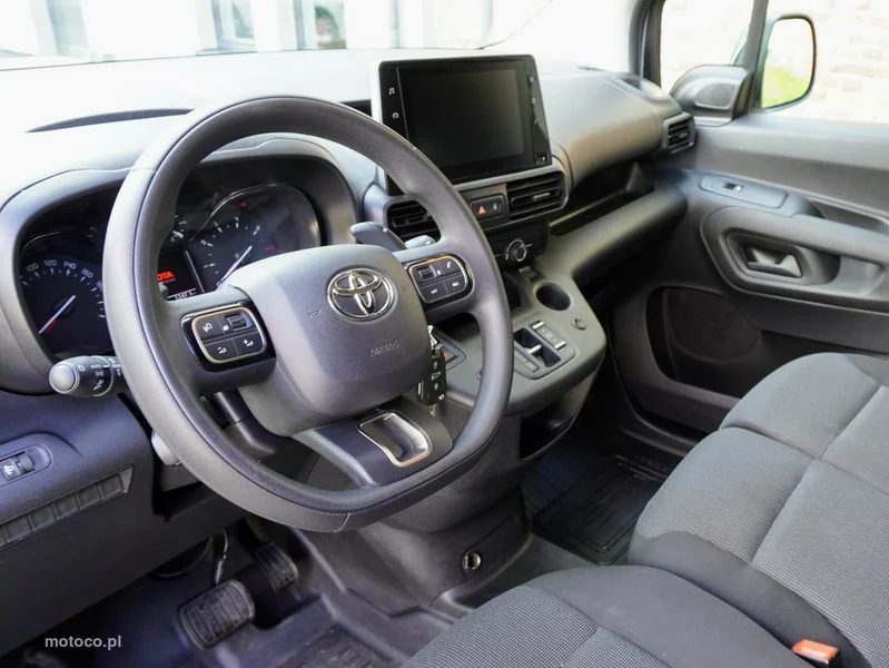 Toyota Proace City 14
