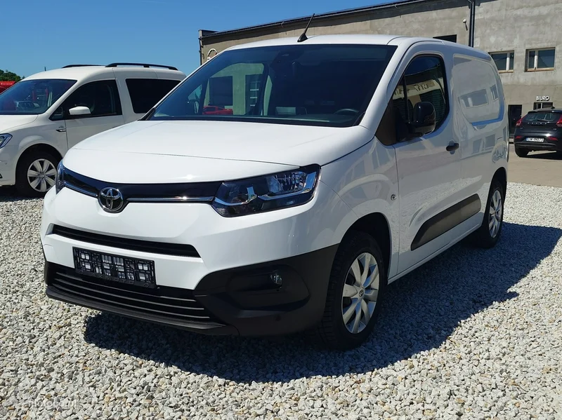 Toyota Proace City 3