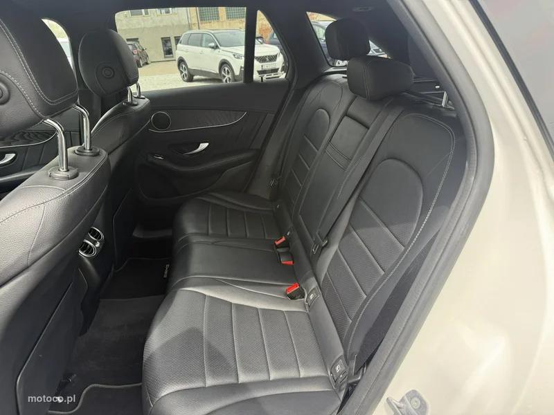 Mercedes-Benz GLC X253 GLC 200 12