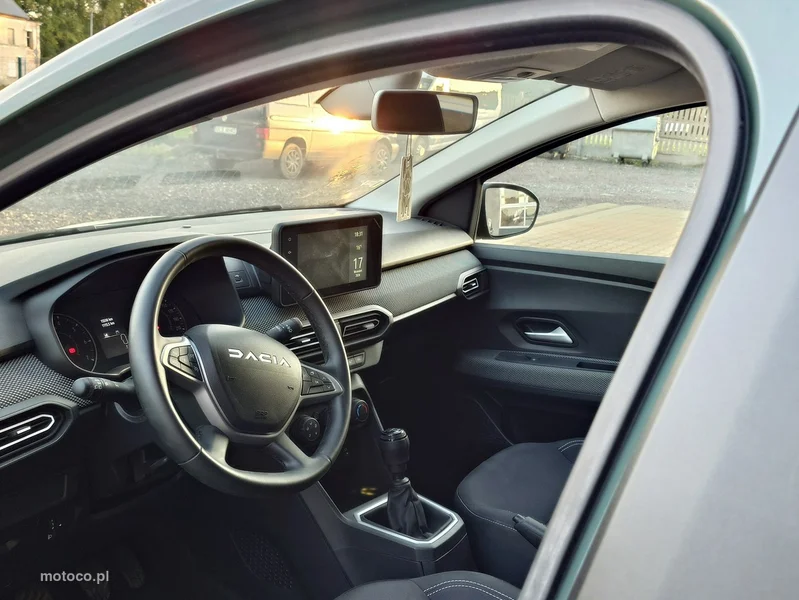 Dacia Jogger 13