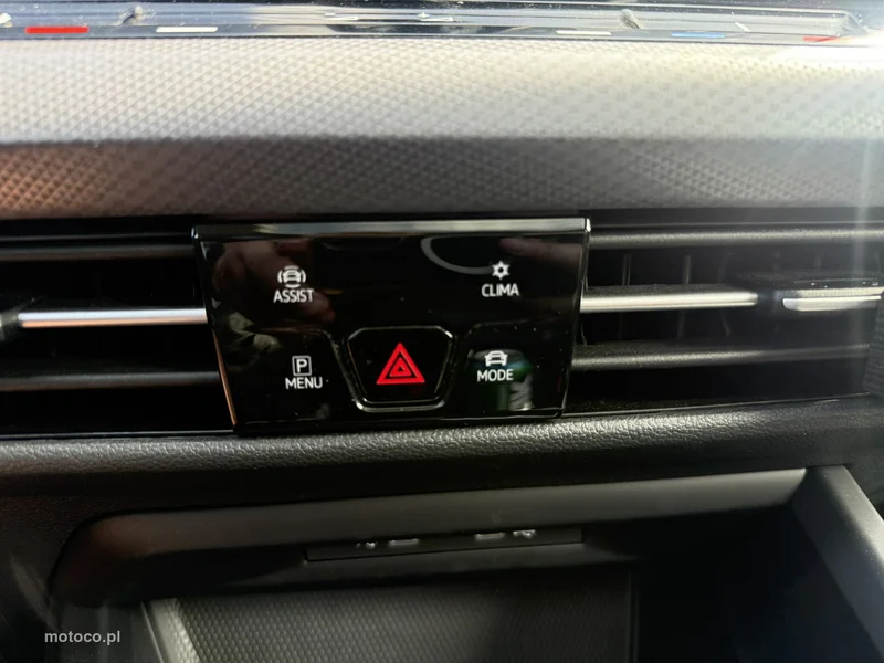 Volkswagen Golf VIII 18
