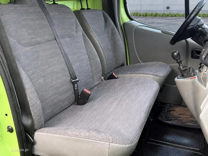 Renault Trafic 8