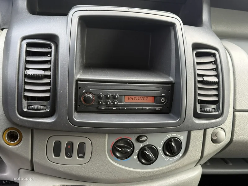 Renault Trafic 11