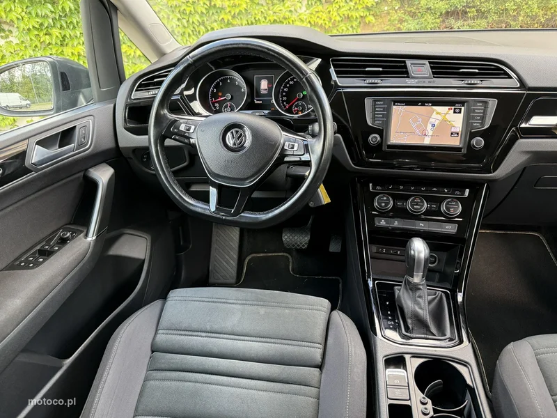 Volkswagen Touran 5T 17