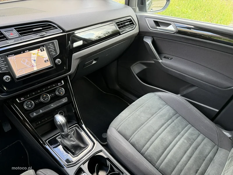 Volkswagen Touran 5T 18
