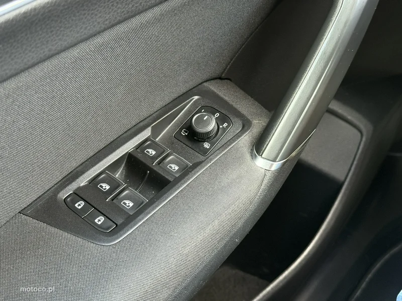 Volkswagen Touran 5T 23