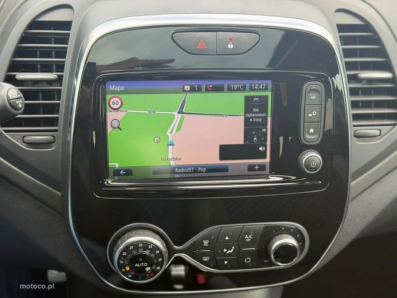 Renault Captur I 24
