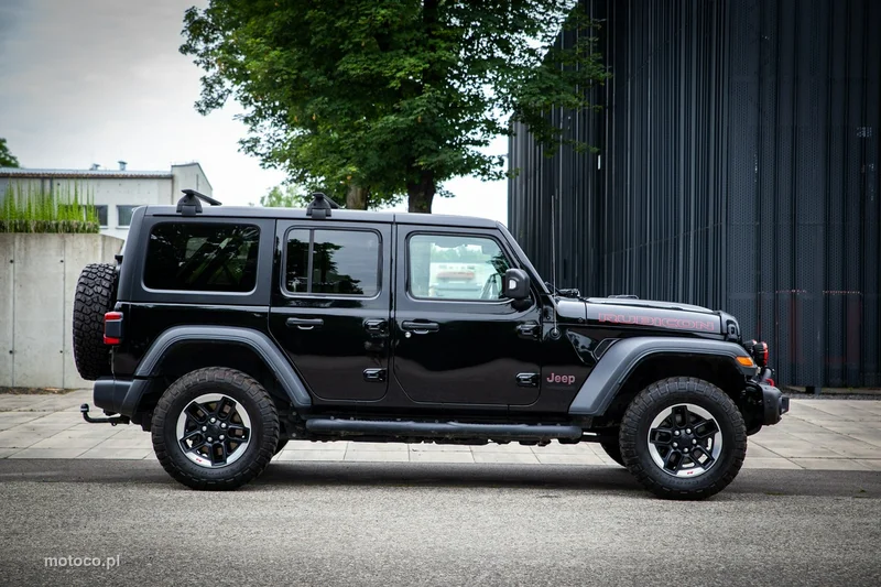 Jeep Wrangler 2