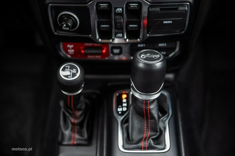 Jeep Wrangler 15