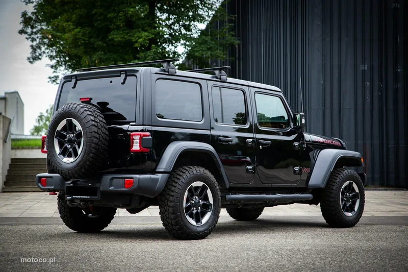 Jeep Wrangler 3