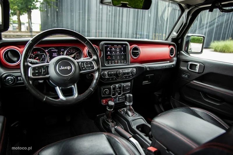 Jeep Wrangler 5