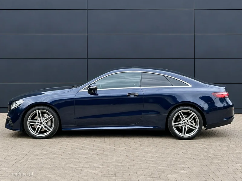 Mercedes-Benz Klasa E W213 E 220 13