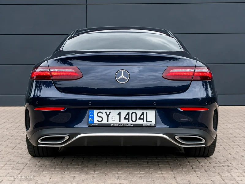 Mercedes-Benz Klasa E W213 E 220 14