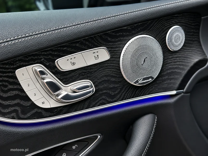 Mercedes-Benz Klasa E W213 E 220 15