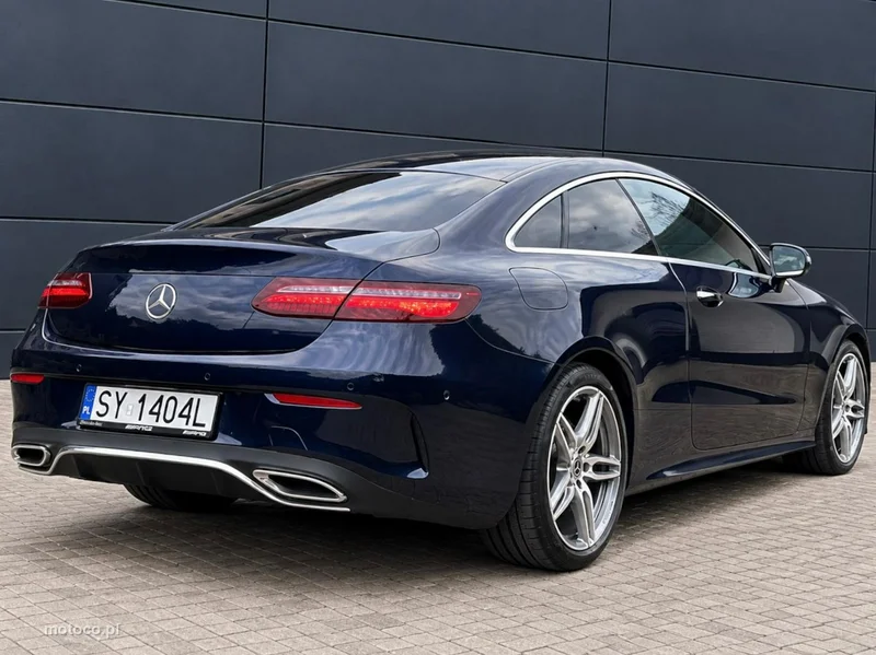 Mercedes-Benz Klasa E W213 E 220 3