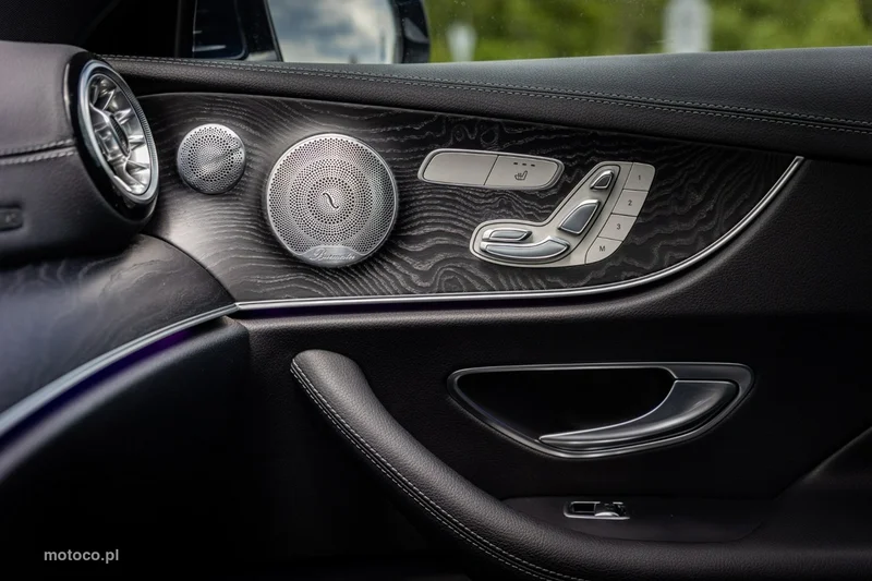 Mercedes-Benz Klasa E W213 E 220 18