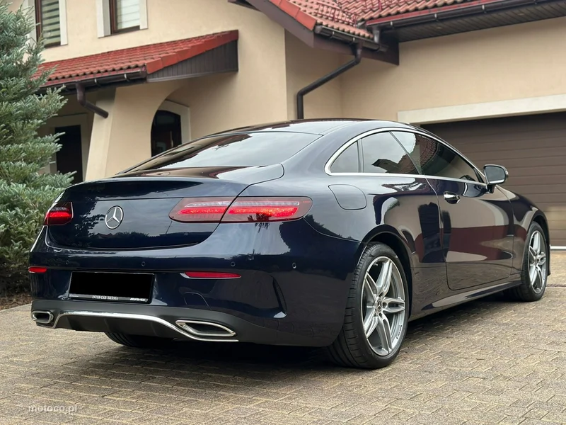 Mercedes-Benz Klasa E W213 E 220 4