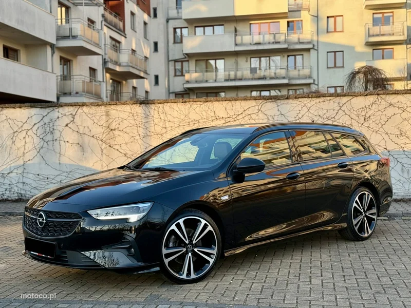 Opel Insignia B 12