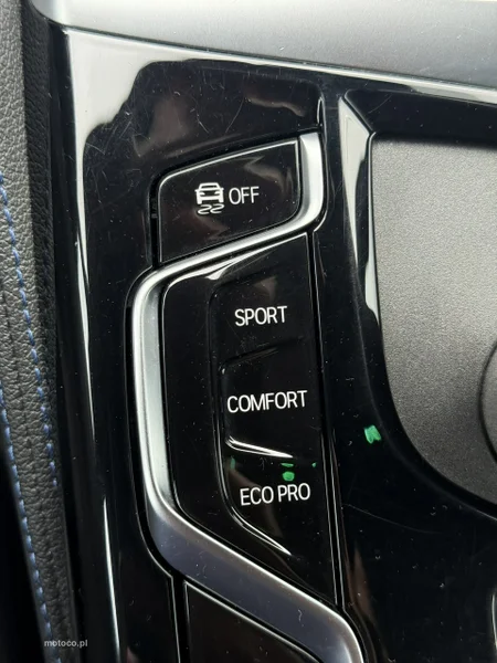 BMW Seria 5 G30 530 32