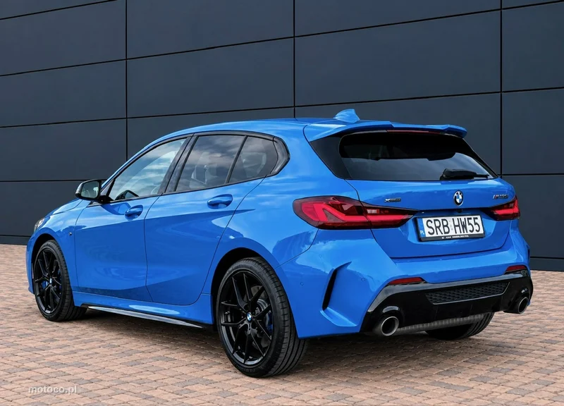 BMW Seria 1 F40 M135i 2