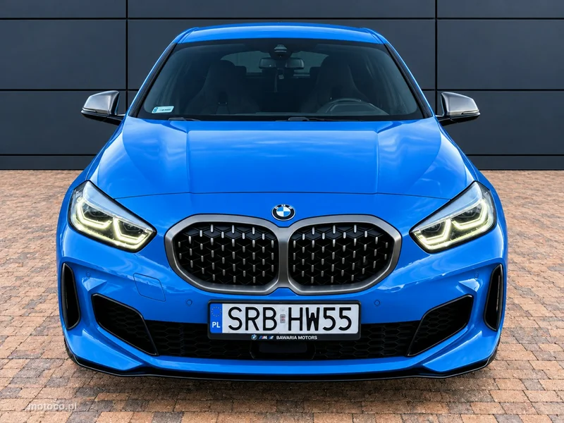 BMW Seria 1 F40 M135i 11