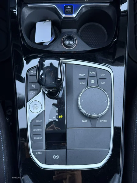 BMW Seria 1 F40 M135i 30