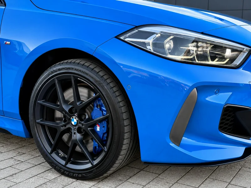 BMW Seria 1 F40 M135i 31
