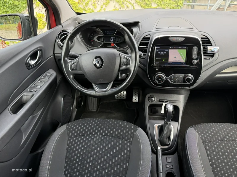 Renault Captur I 16
