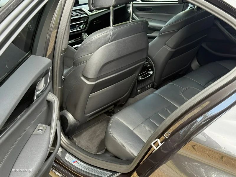BMW Seria 5 G30 540 22