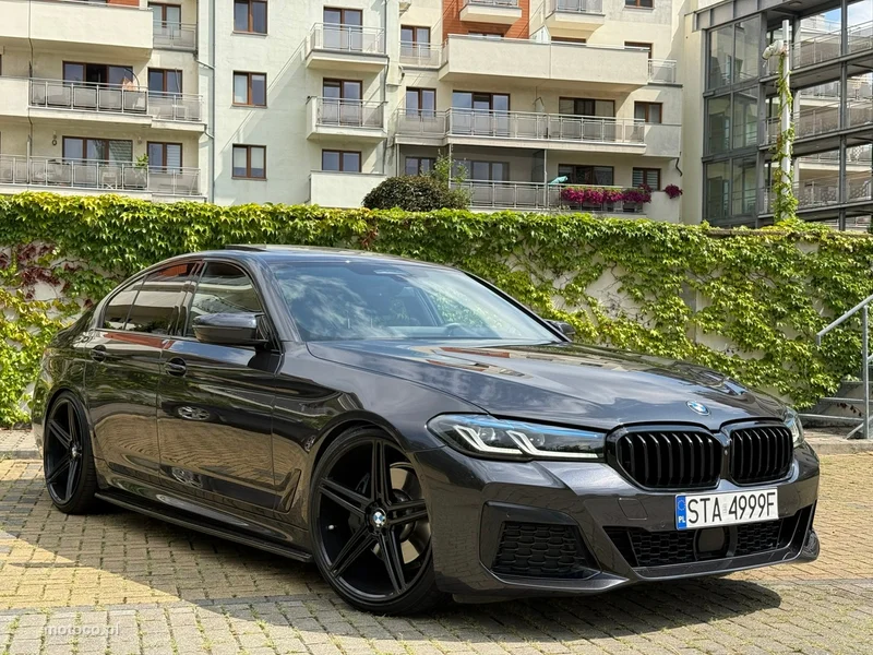 BMW Seria 5 G30 540 41